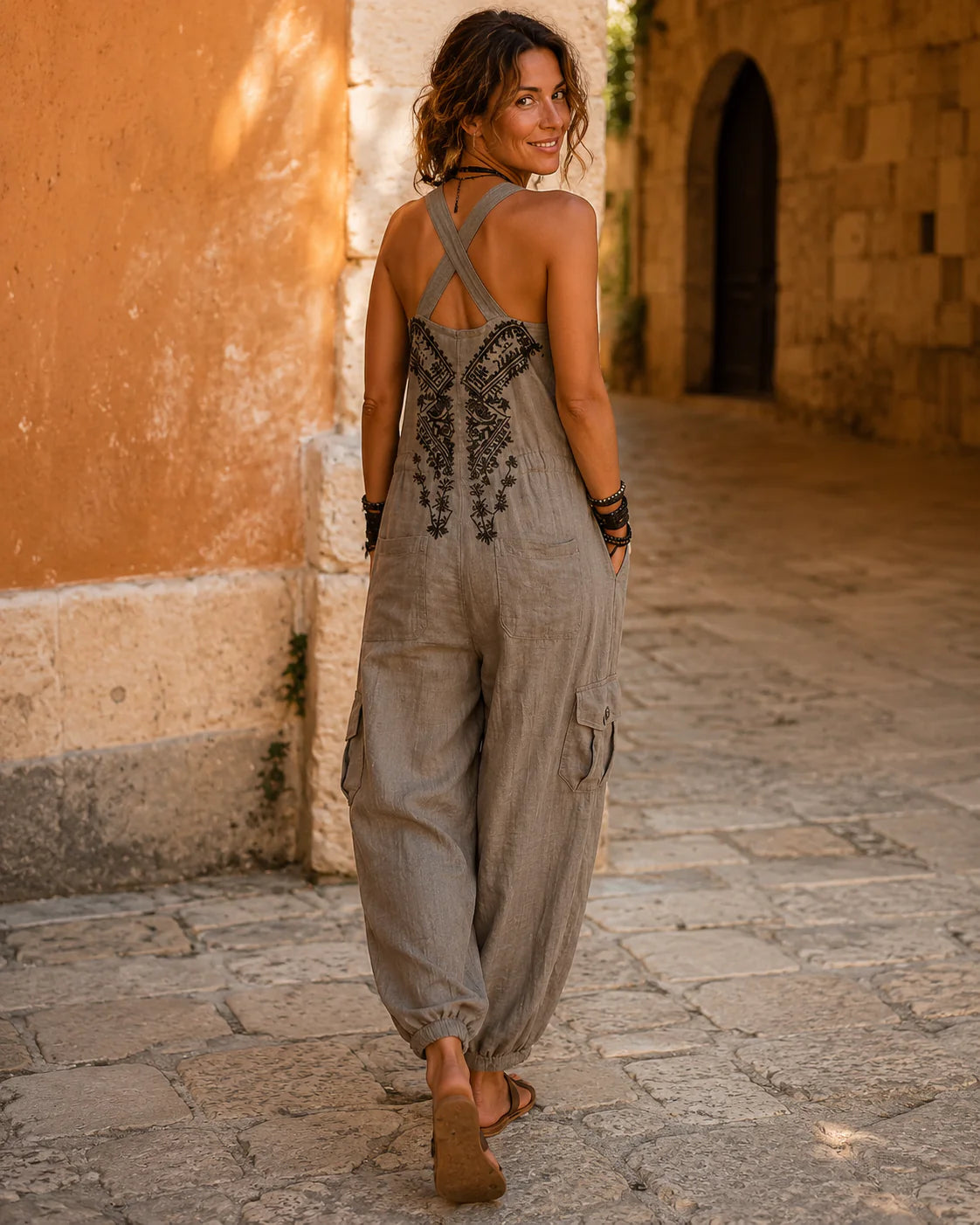 María | Mono bohemio bordado