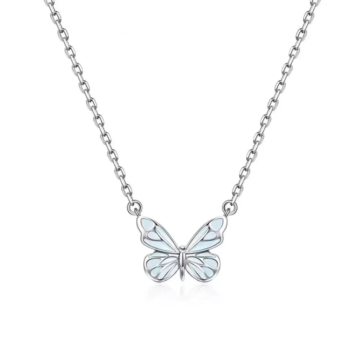 🦋Collar con mariposa azul🦋